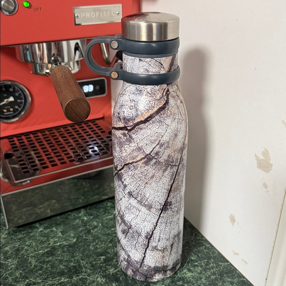 Contigo stainless steel water bottle white and gray woodgrain look